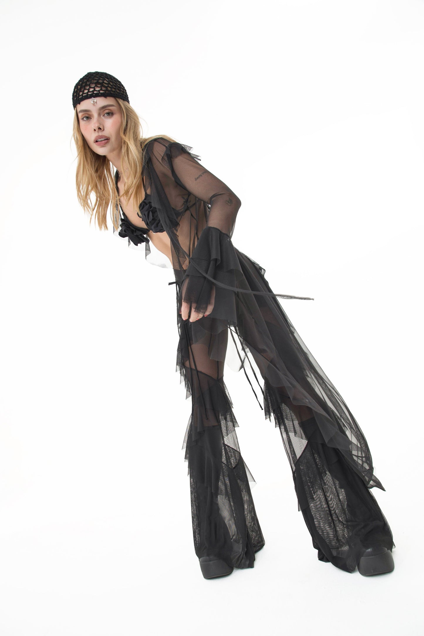 VEIL FLORA BLACK